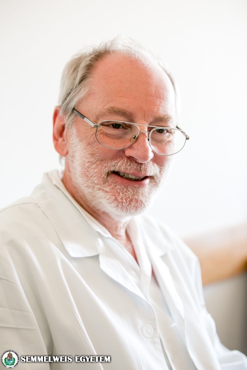  Dr. Bartha Károly